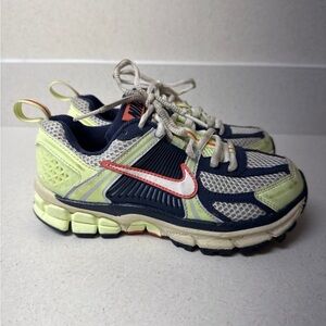 Nike Kids' Vomero 5 Shoes